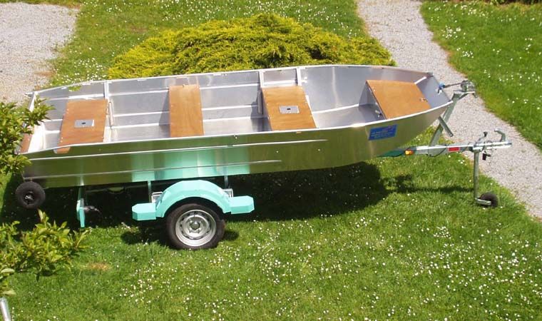 aluminium boat - retractable bench (3)